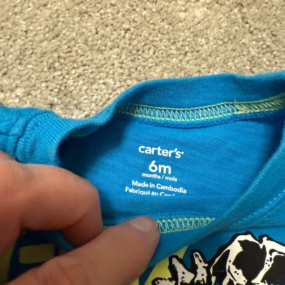 Carter”s 6M Infant Short Sleeve T-shirt set of 2 - Blue and Navy